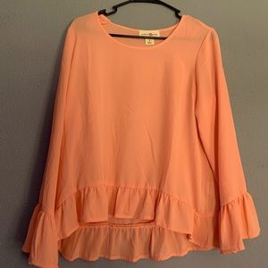 Everyone loves a good coral 🧡✨